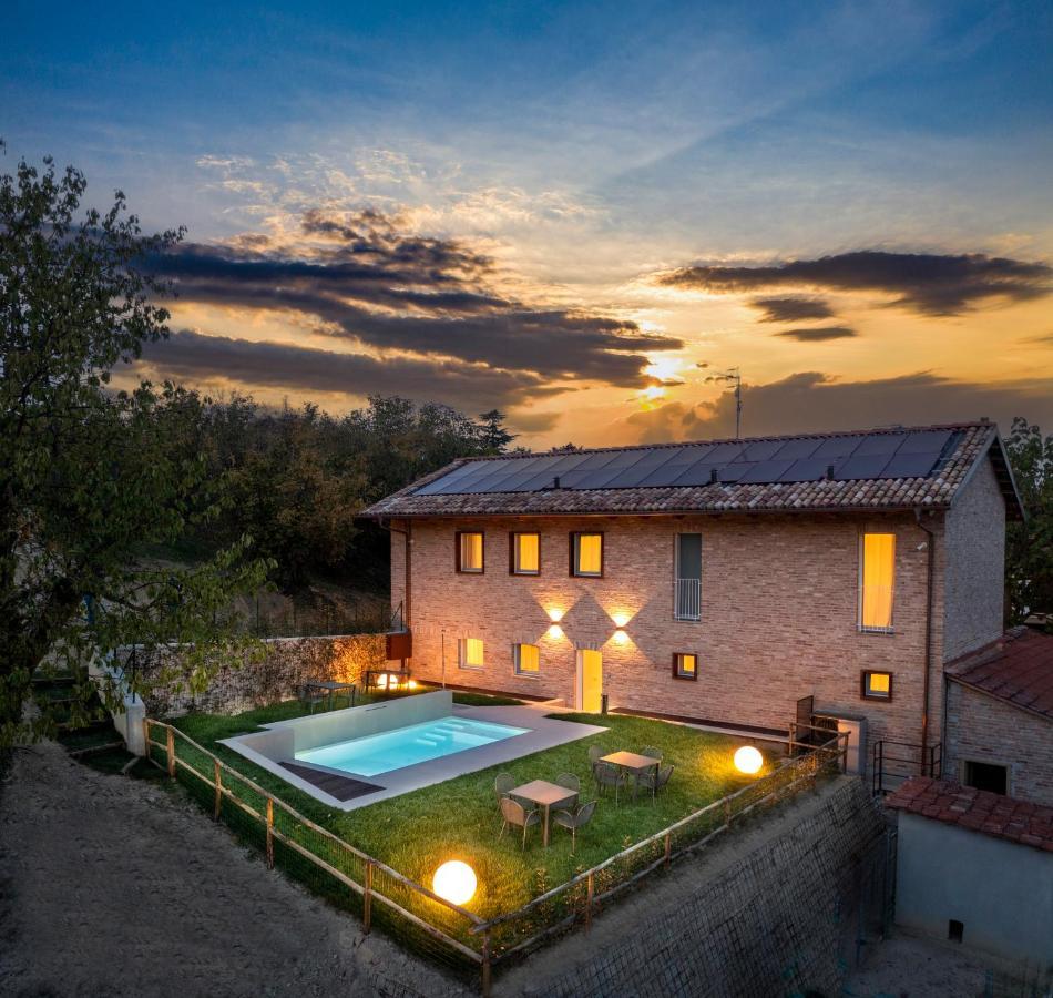 Borgo Roggeri - Country House Nelle Langhe Ла Морра Экстерьер фото